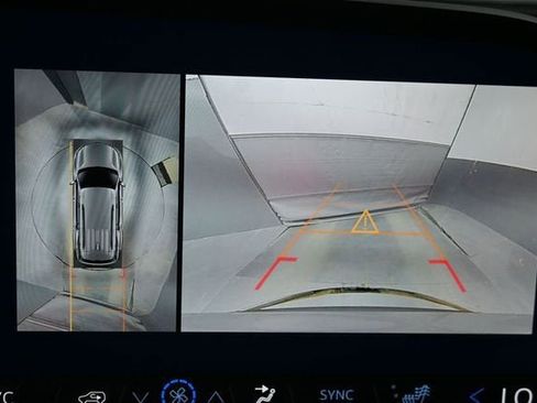 New 2026 Chevrolet Traverse LT FWD image 32