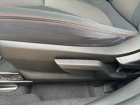 Used 2019 Subaru Crosstrek 2.0i Premium w/ Popular Package #2 AWD/4WD image 12