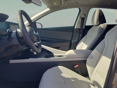 New 2026 Hyundai Elantra Limited image 20