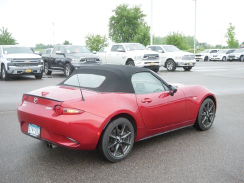 Used 2016 MAZDA MX-5 Miata Club RWD image 7