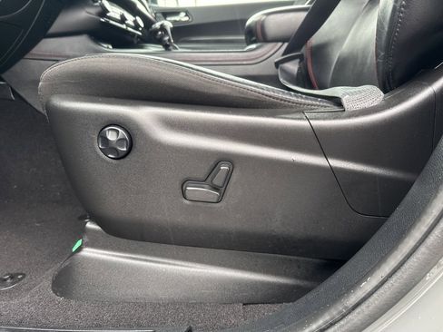 Used 2024 Dodge Durango GT image 16