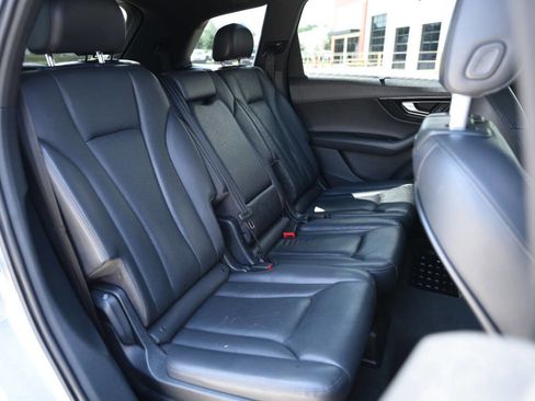 Used 2019 Audi Q7 3.0T Prestige image 15