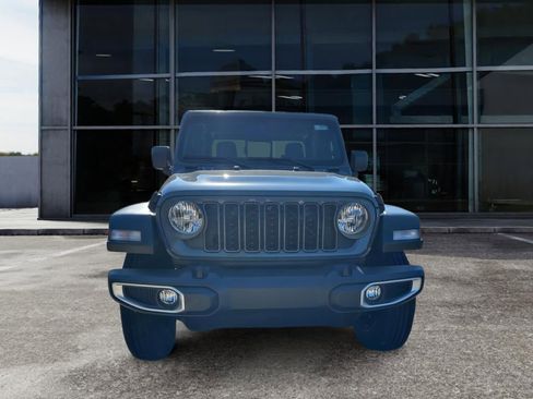 New 2026 Jeep Gladiator Sport AWD/4WD image 2