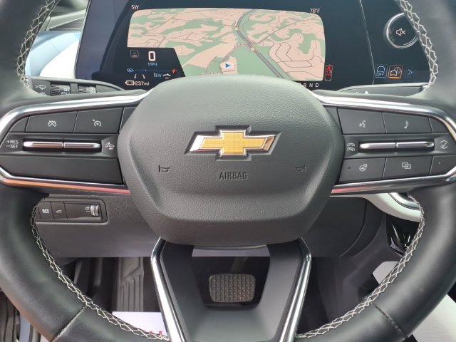 Used 2024 Chevrolet Equinox EV LT AWD/4WD image 12