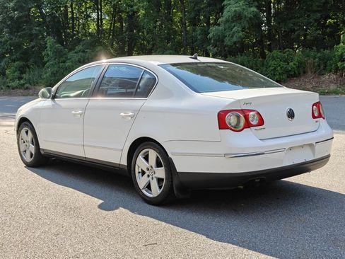 Used 2008 Volkswagen Passat Komfort FWD image 5