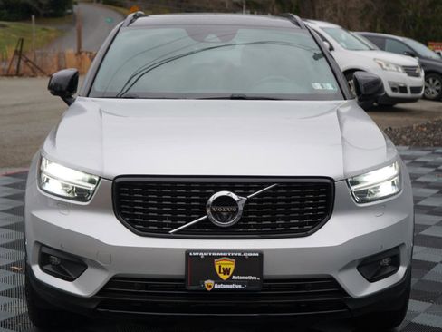 Used 2019 Volvo XC40 T5 R-Design image 16