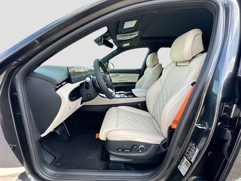 Certified 2026 Genesis GV70 3.5T Sport Prestige AWD/4WD image 16