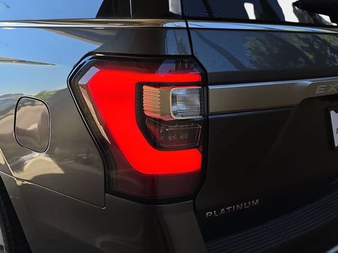 Used 2021 Ford Expedition Max Platinum AWD/4WD image 35