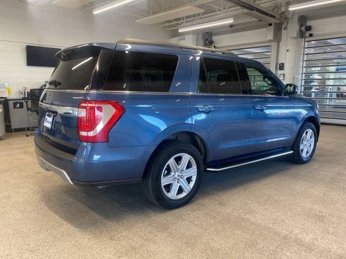 Used 2019 Ford Expedition XLT w/ Equipment Group 202A AWD/4WD image 5