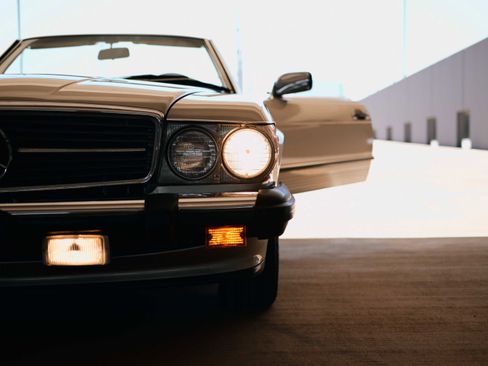 Used 1988 Mercedes-Benz 560 SL image 40