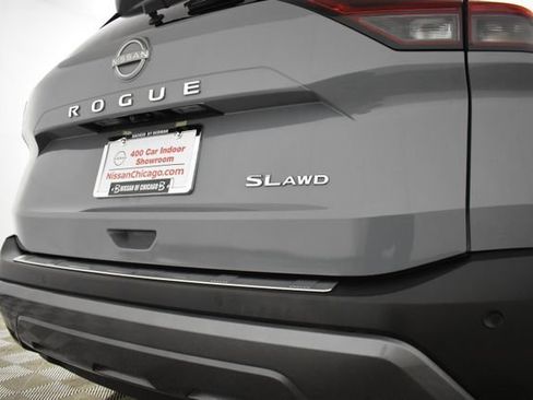 Used 2023 Nissan Rogue SL AWD/4WD image 43
