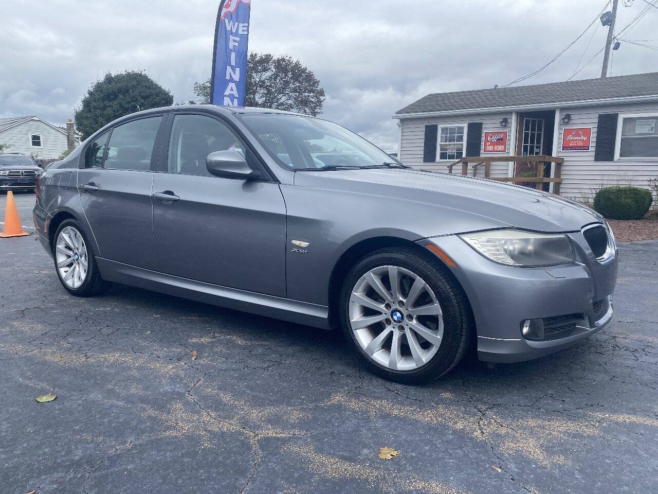 Used 2011 BMW 328i xDrive Sedan AWD/4WD image 1