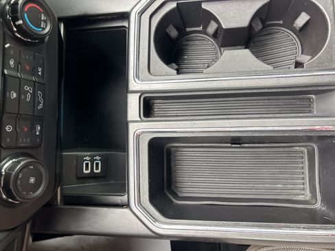 Used 2018 Ford F150 XLT w/ Equipment Group 302A Luxury AWD/4WD image 26