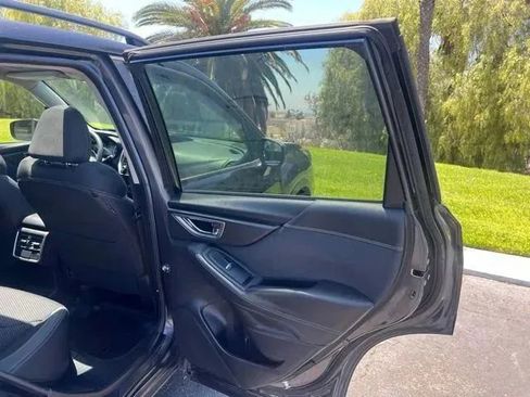 Used 2019 Subaru Forester Premium w/ All-Weather Package AWD/4WD image 16