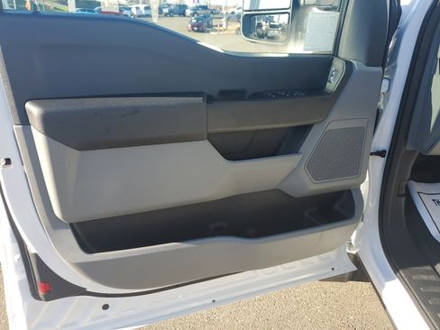 Used 2024 Ford F550 2WD SuperCab Super Duty image 11