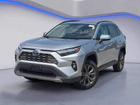 Used 2023 Toyota RAV4 Limited AWD/4WD image 2