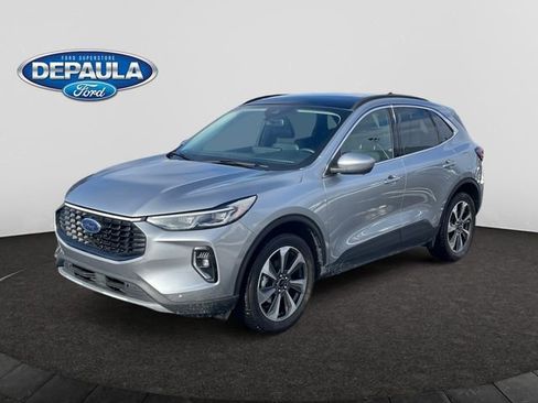 Used 2023 Ford Escape Platinum image 1