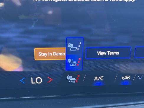 New 2026 Chevrolet Suburban LT w/ Comfort Package image 8