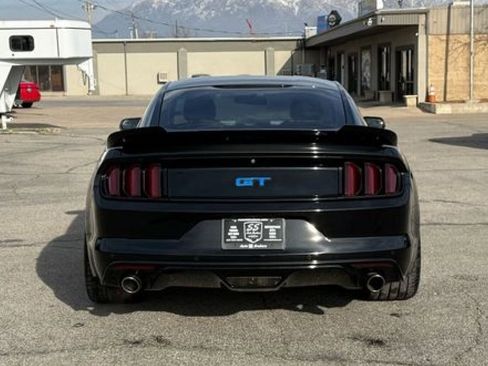 Used 2015 Ford Mustang GT image 7