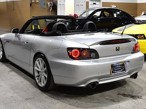 Used 2006 Honda S2000 image 19