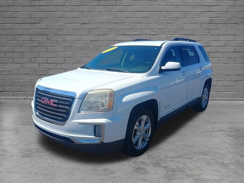 Used 2017 GMC Terrain SLE w/ Driver Alert Package I FWD image 4