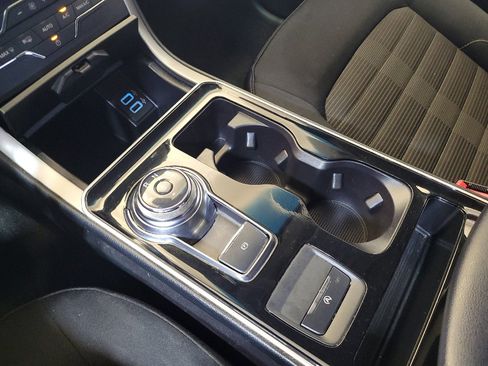Used 2019 Ford Edge SEL FWD image 26