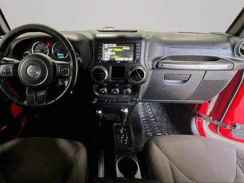 Used 2017 Jeep Wrangler Sport AWD/4WD image 7