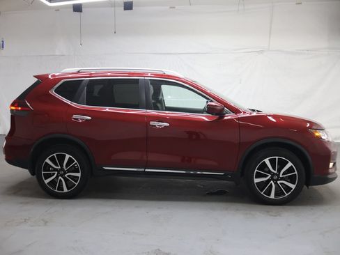 Used 2019 Nissan Rogue SL w/ Premium Package AWD/4WD image 8