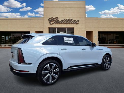 New 2026 Cadillac Escalade IQ Luxury 1 w/ LPO, Floor Liner Package AWD/4WD image 3