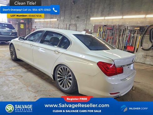 Used 2011 BMW 740Li image 3