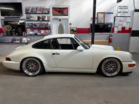 Used 1994 Porsche 911 Carrera 4 image 4