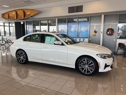 Used 2021 BMW 330e w/ Convenience Package image 4