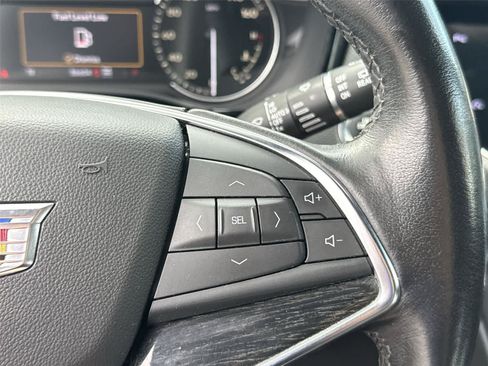 Used 2020 Cadillac XT5 Premium Luxury AWD/4WD image 19
