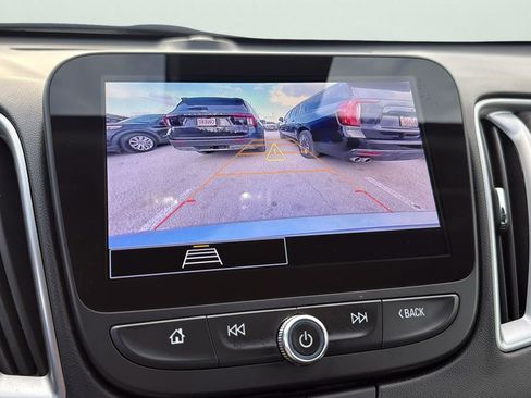 Used 2025 Chevrolet Malibu LT image 19