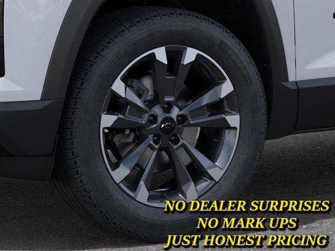 New 2026 Chevrolet Equinox RS FWD image 9