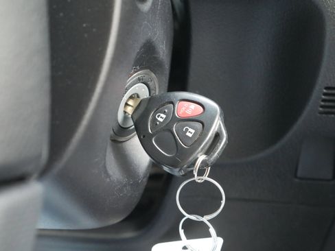 Used 2016 Toyota 4Runner SR5 Premium AWD/4WD image 9