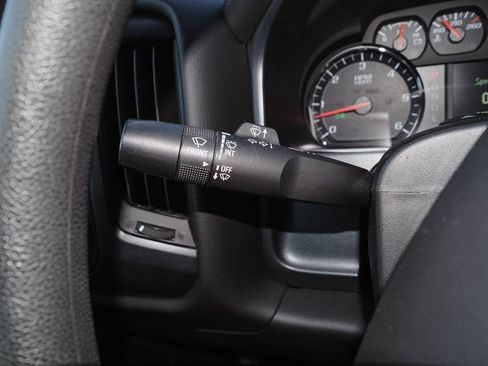 Used 2018 Chevrolet Silverado 1500 Custom w/ Custom Convenience Package image 27