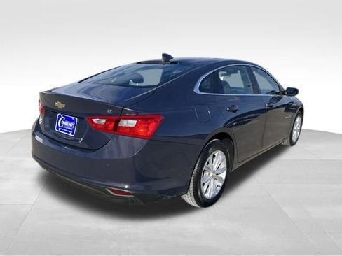 Used 2025 Chevrolet Malibu LT image 9