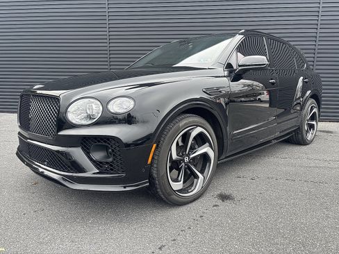 Used 2022 Bentley Bentayga AWD/4WD image 1