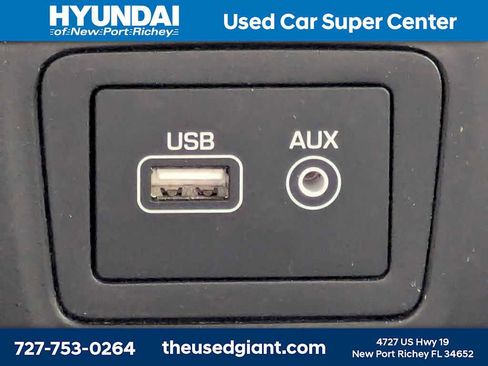 Used 2018 Hyundai Santa Fe Sport FWD image 26