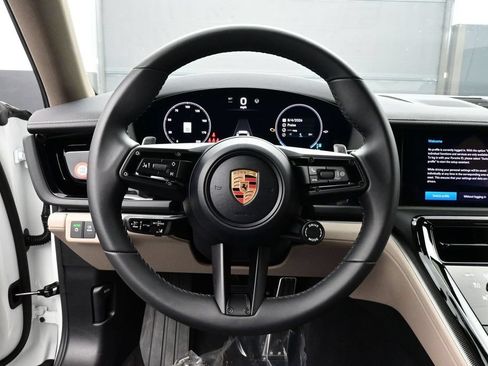 Certified 2026 Porsche Panamera w/ Premium Package RWD image 8