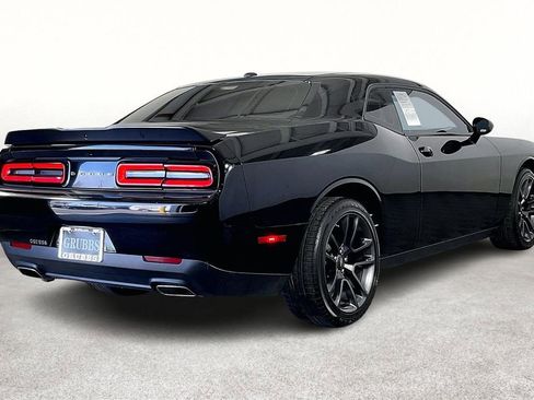 Used 2023 Dodge Challenger SXT image 2
