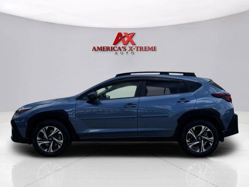 Used 2024 Subaru Crosstrek 2.0i Premium image 2