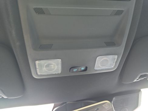 Used 2025 Ford Mustang Coupe RWD image 31