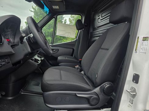 New 2026 Mercedes-Benz Sprinter 2500 image 28