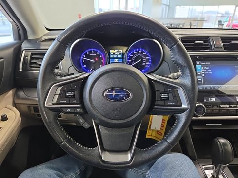 Used 2018 Subaru Outback 2.5i Premium image 23