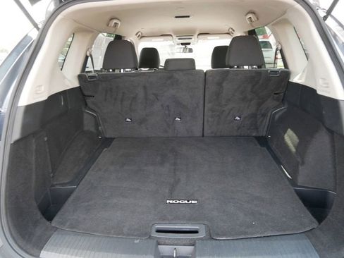 Used 2023 Nissan Rogue SV image 19