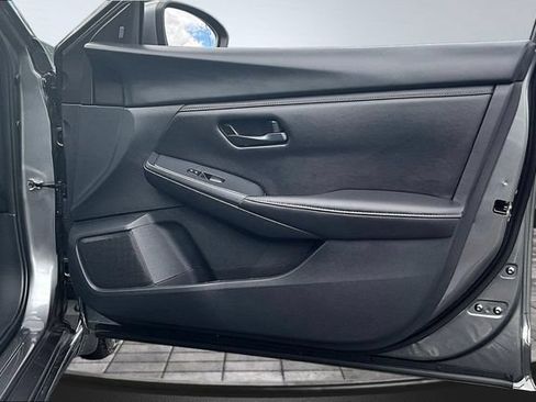 Used 2025 Nissan Sentra S FWD image 25