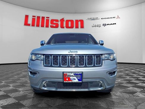 Used 2017 Jeep Grand Cherokee Limited AWD/4WD image 6