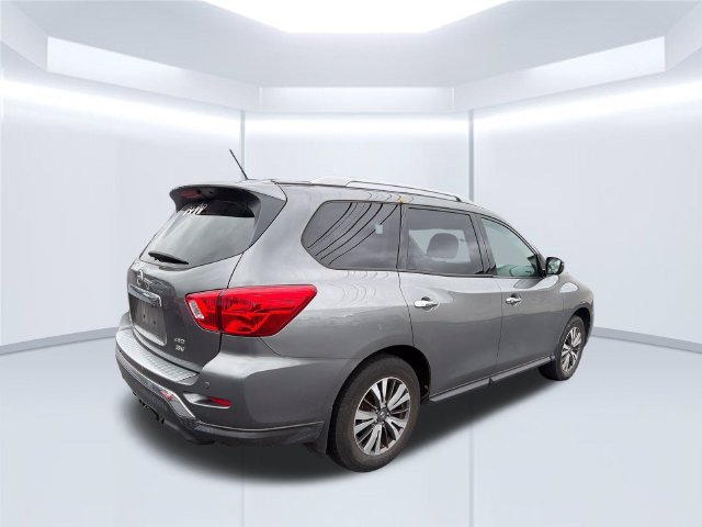 Used 2017 Nissan Pathfinder SV w/ Trailer Tow Package AWD/4WD image 5